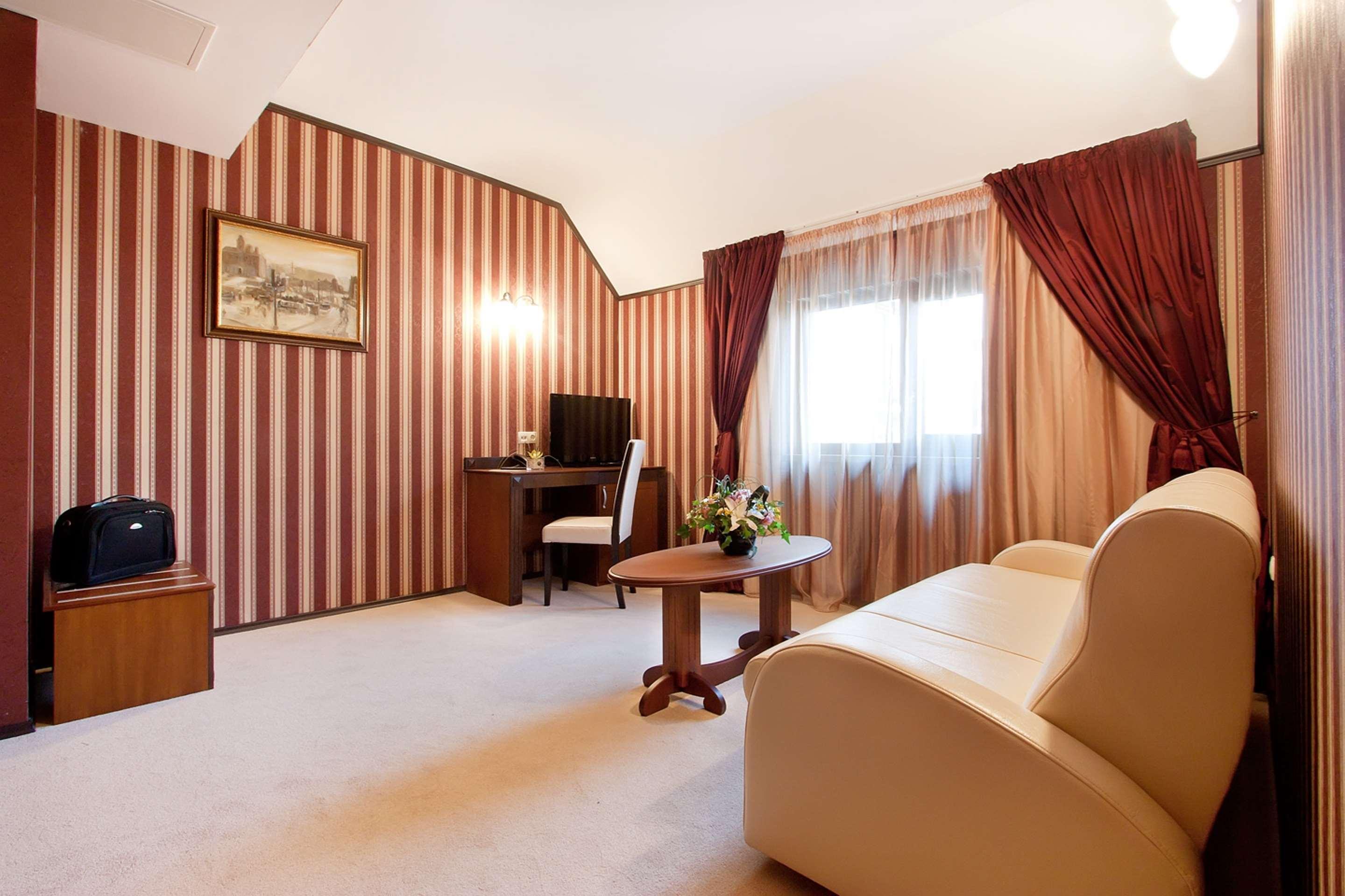 Western Bristol Hotel 4*
